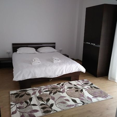 Alexys Residence 8 Iasi Esterno foto
